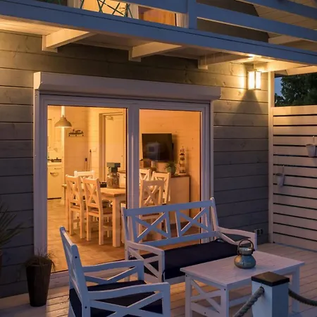 Pod Morskim Niebem Holiday home *