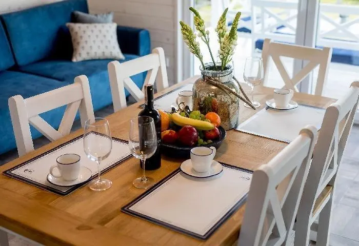 Pod Morskim Niebem *